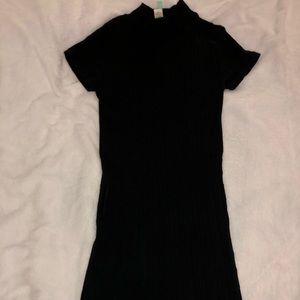 cable knit short sleeve mock neck tunic sweater